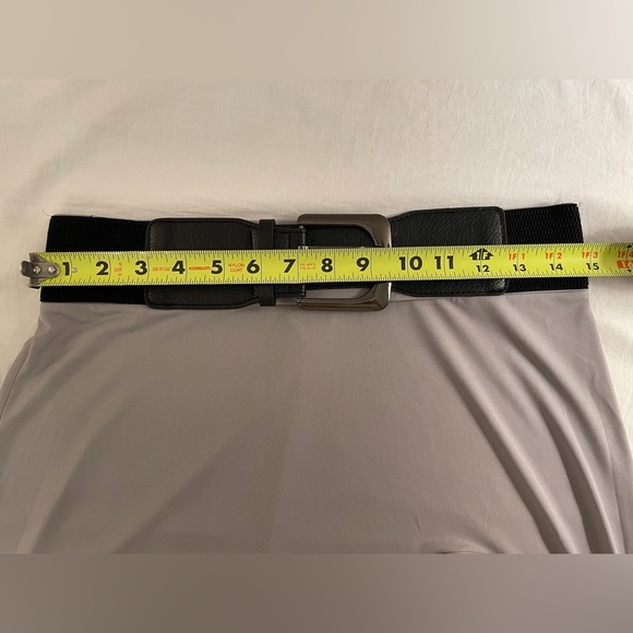 Venus Skirt High-Low with Attached Belt Size M Gray. - Picture 10 of 16